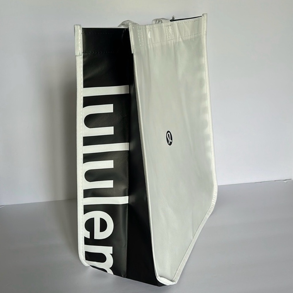 🆕 LULULEMON Three Reusable Totes Carryall Handbag Shopping Bags Black Red White - Picture 4 of 16